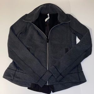 Lululemon En Route Zip Jacket Rear  Zipper